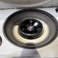 Eppendorf 5910R Refrigerated Centrifuge image 0